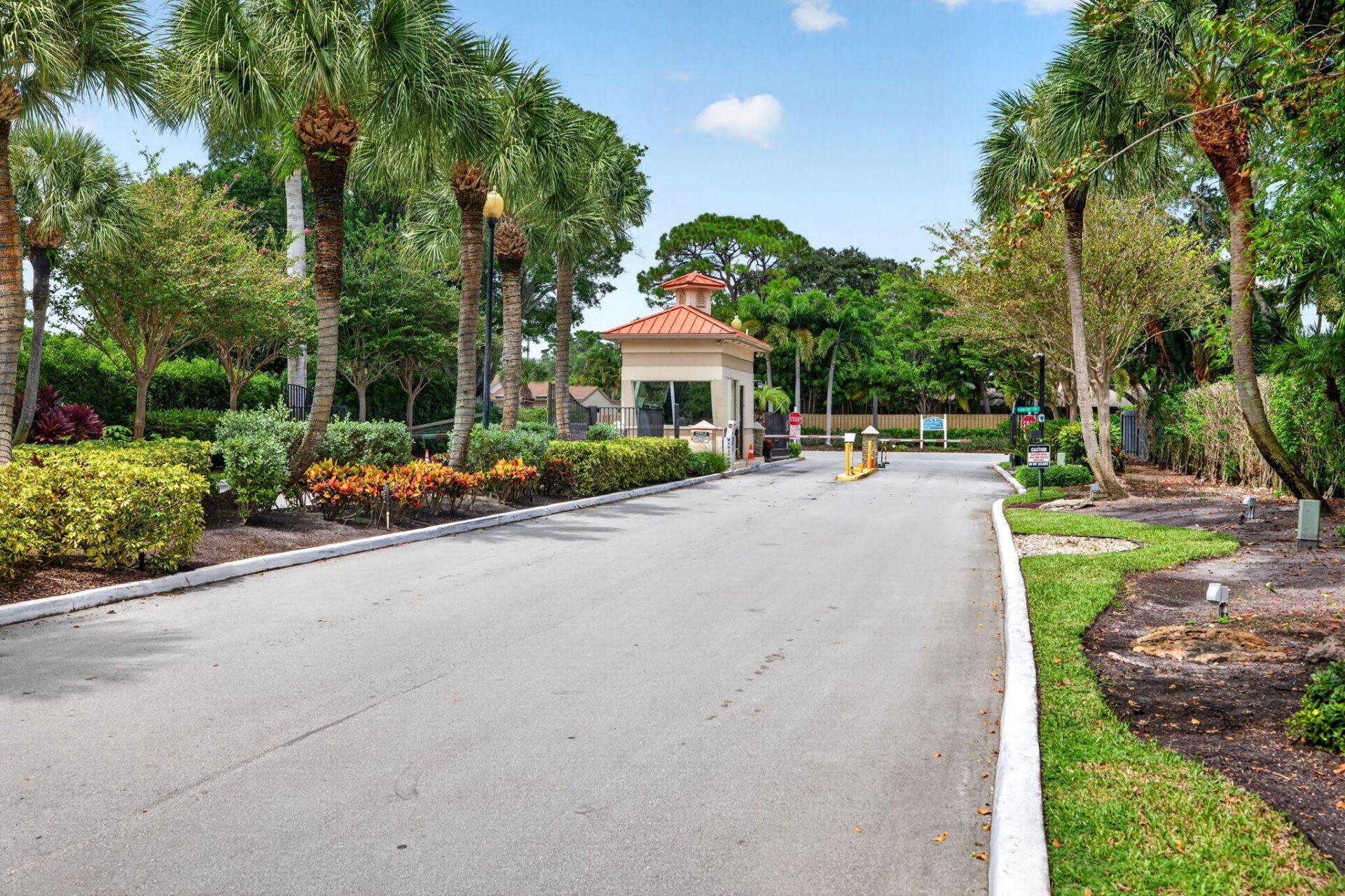 2320 Riviera Drive, Delray Beach, FL 33445 Photo