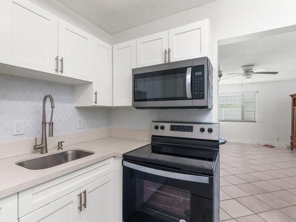 418 S CYPRESS Road, Unit 106, Pompano Beach, FL 33060