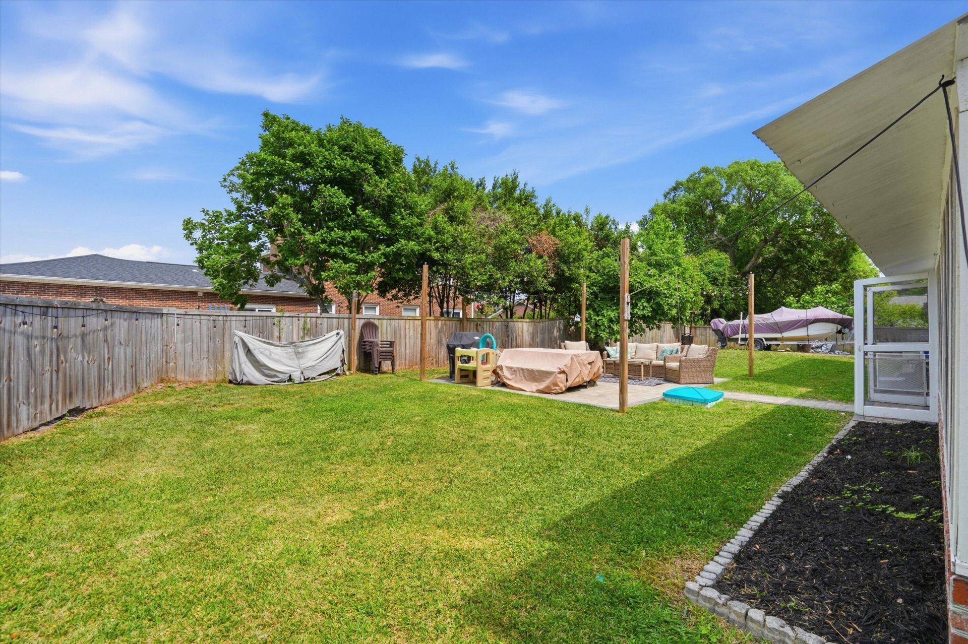 2388 Erskine Avenue Photo 44