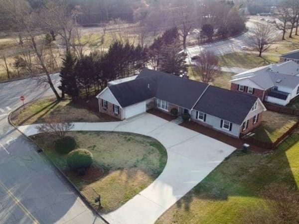 101 Masters Road, Hixson, TN 37343