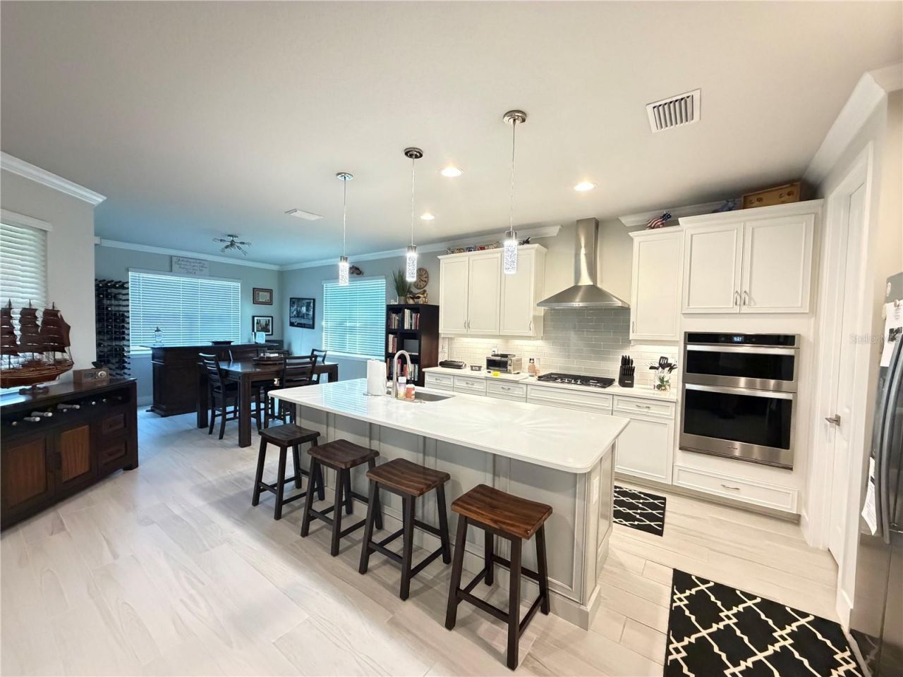 5769 Long Shore Loop, Sarasota, FL 34238 Photo