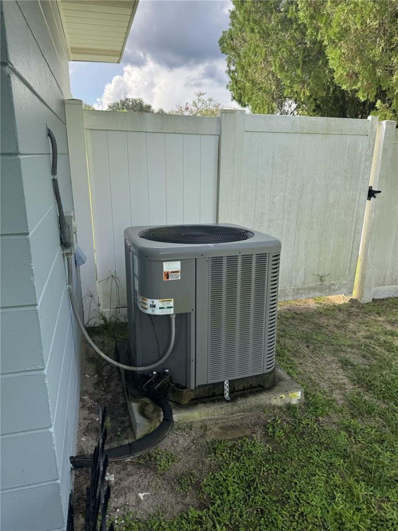 21570 SW Raintree Street, Dunnellon, FL 34431 Photo