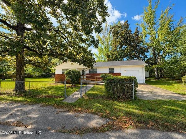 409 Peach Street, Picayune, MS 39466
