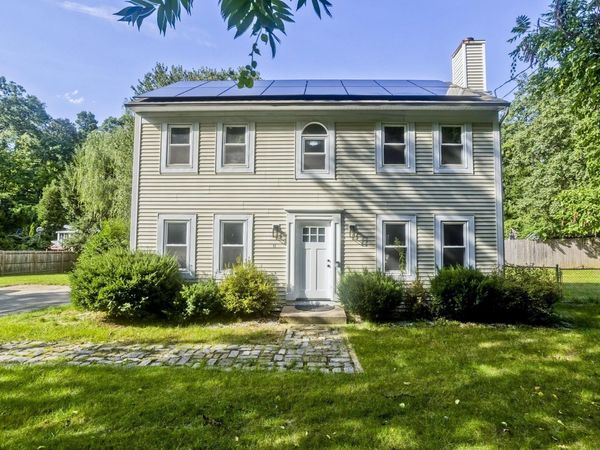 82 N Lake Ave, Southwick, MA 01077