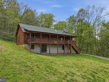 938 FETCHETT ROAD, BENTONVILLE, VA 22610
