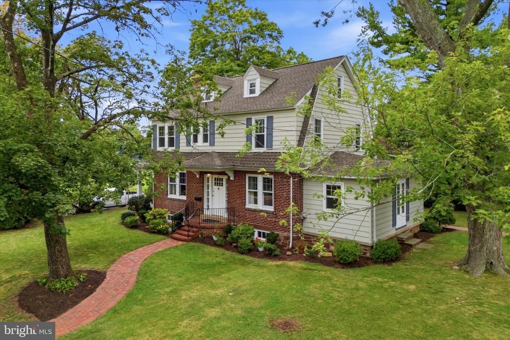 440 E PROSPECT AVENUE, NORTH WALES, PA 19454