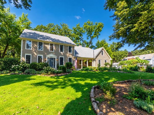 318 Timber Trail , Batavia, IL 60510