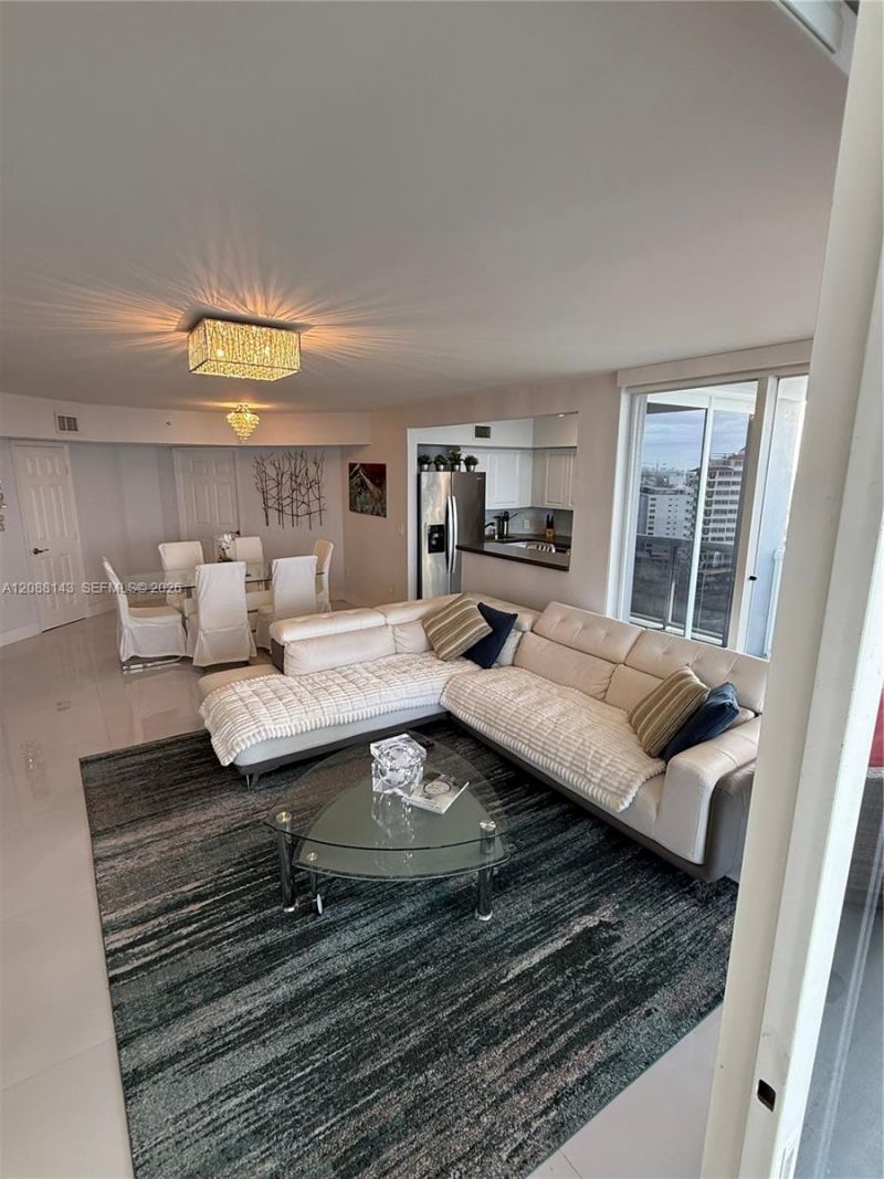 6301 Collins Ave, Unit 2108, Miami Beach, FL 33141 Photo