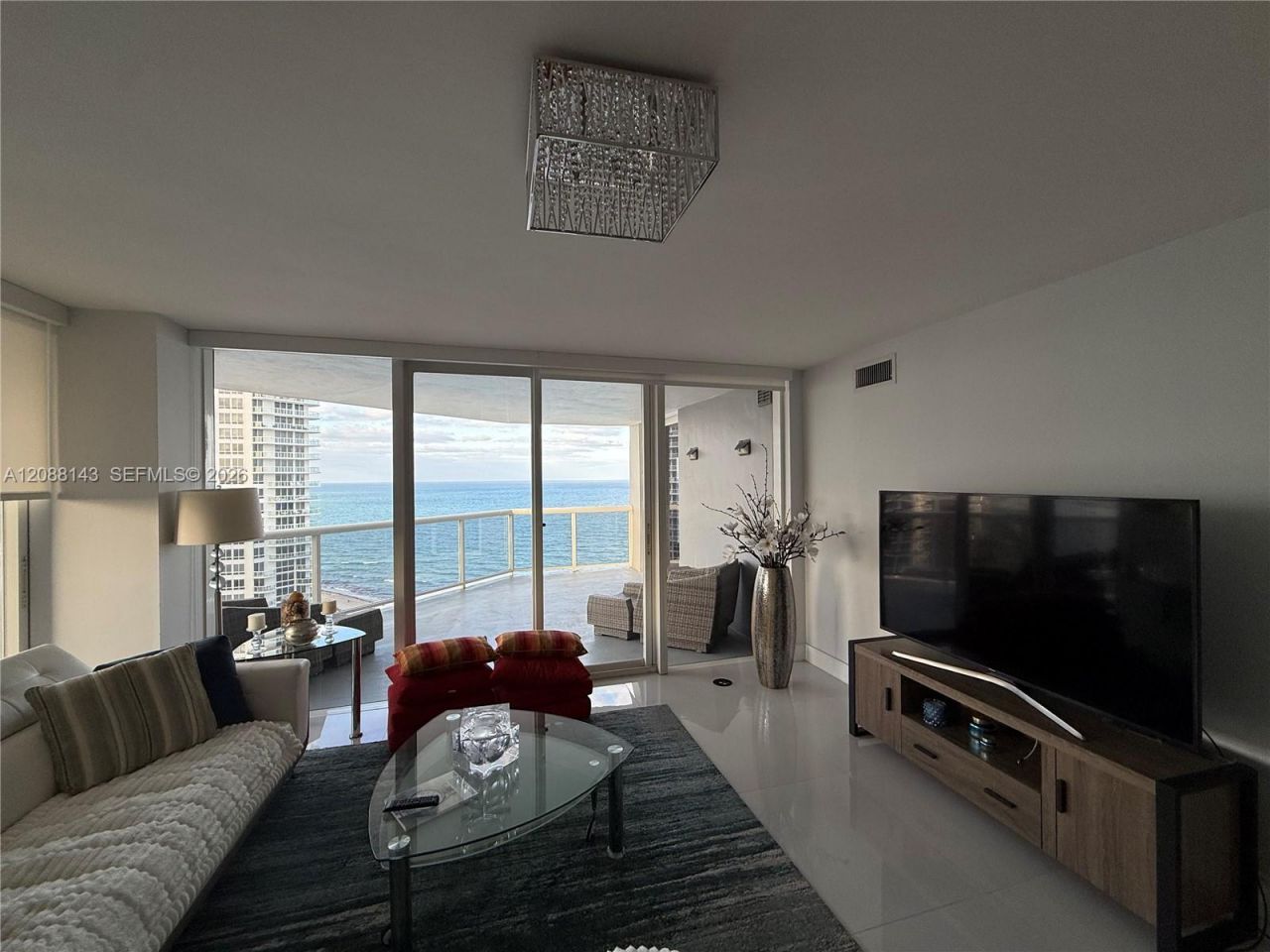 6301 Collins Ave, Unit 2108, Miami Beach, FL 33141 Photo