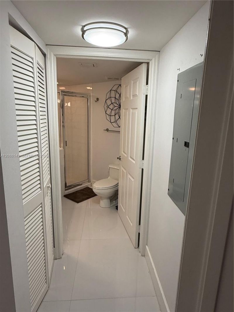 6301 Collins Ave, Unit 2108, Miami Beach, FL 33141 Photo