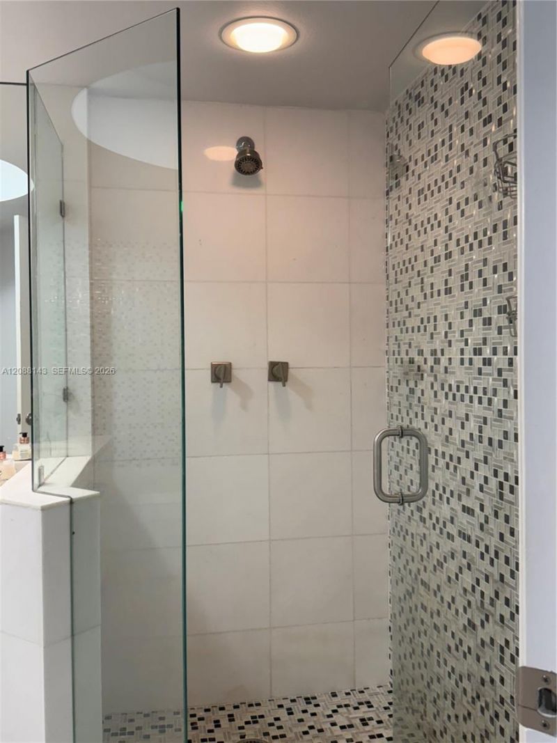 6301 Collins Ave, Unit 2108, Miami Beach, FL 33141 Photo