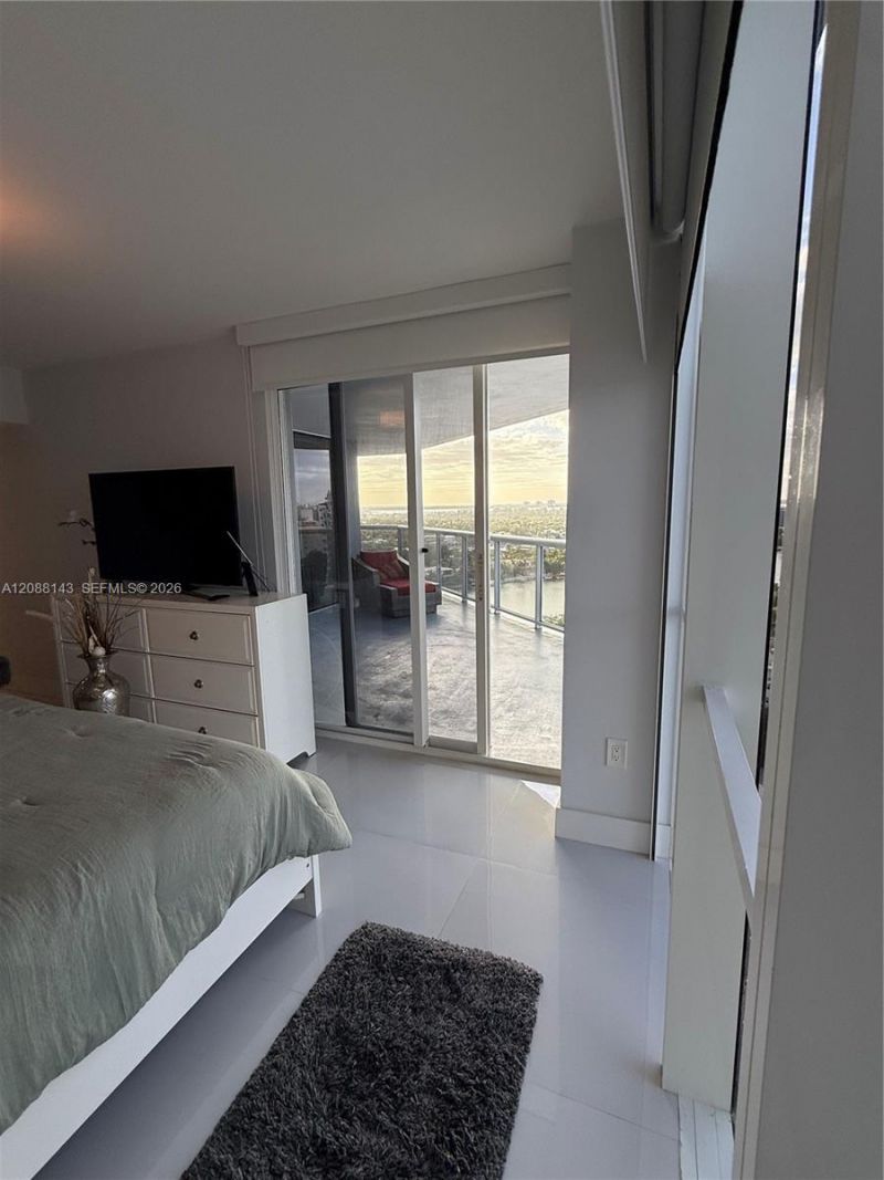 6301 Collins Ave, Unit 2108, Miami Beach, FL 33141 Photo