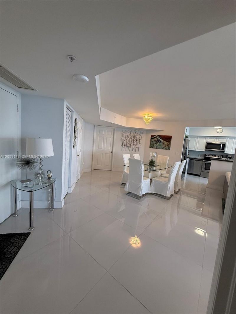 6301 Collins Ave, Unit 2108, Miami Beach, FL 33141 Photo