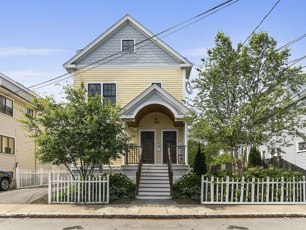 33 Clyde St, Unit 1, Somerville, MA 02145