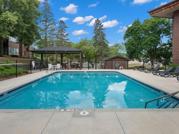 N85W15700 Ridge ROAD, Unit 304, Menomonee Falls, WI 53051