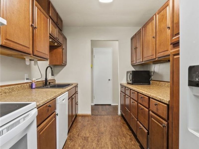 3714 State Route 43, Kent, OH 44240 Photo 7