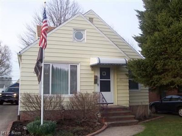 3202 Brookdale Avenue , Parma, OH 44134