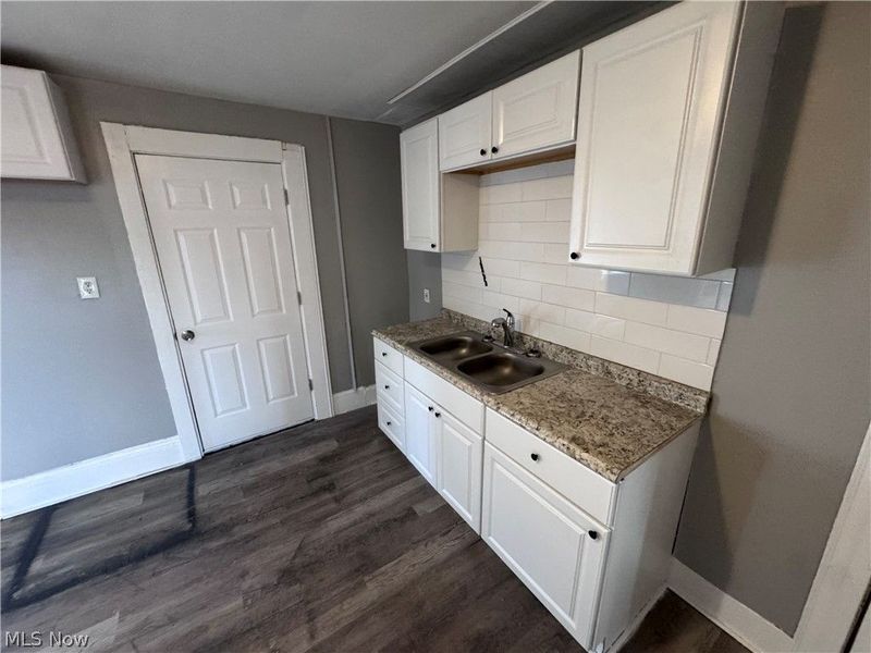 5011 Clark Avenue, Cleveland, OH 44102 Photo 17
