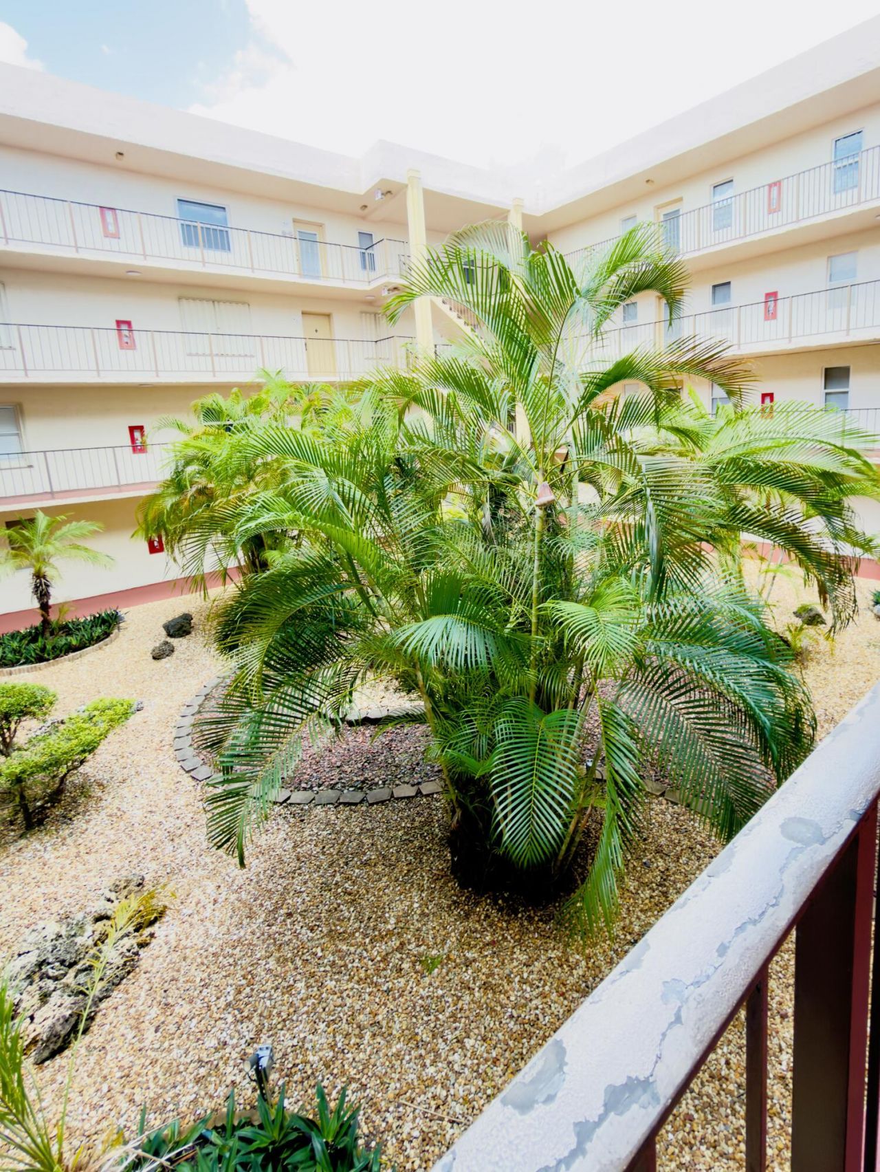 2801 Somerset Drive, Unit 201, Lauderdale Lakes, FL 33311 Photo