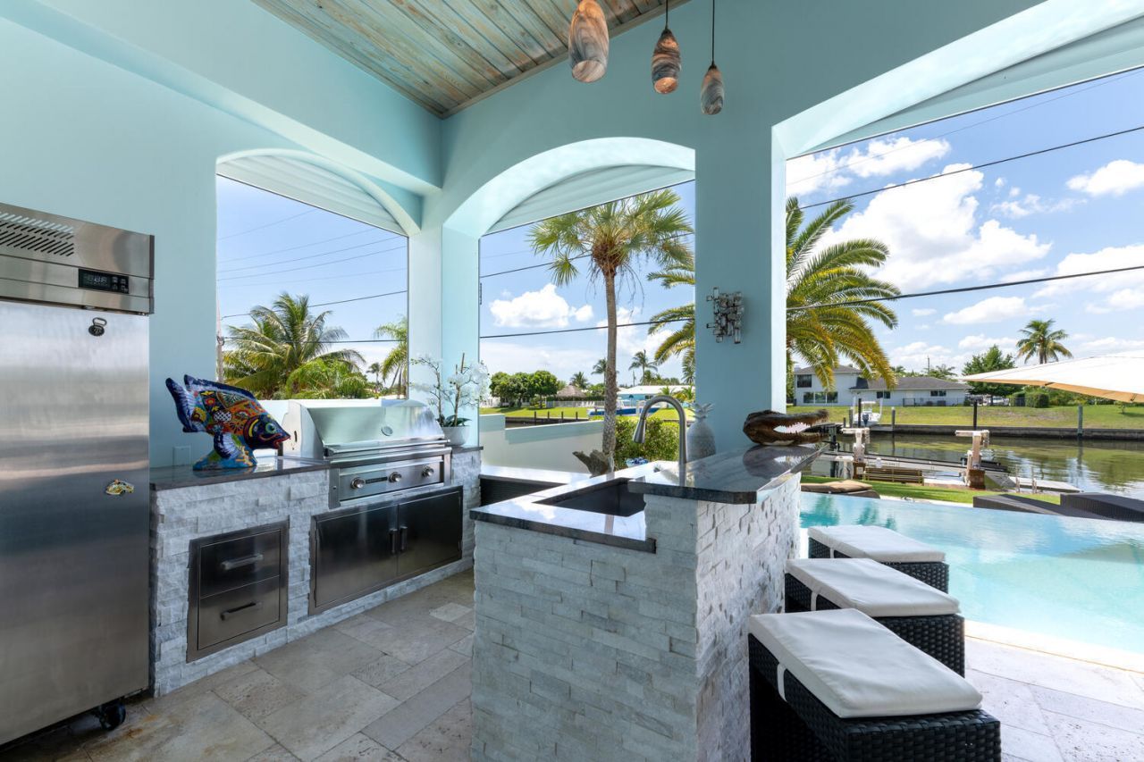 206 Arlington Road, West Palm Beach, FL 33405 Photo
