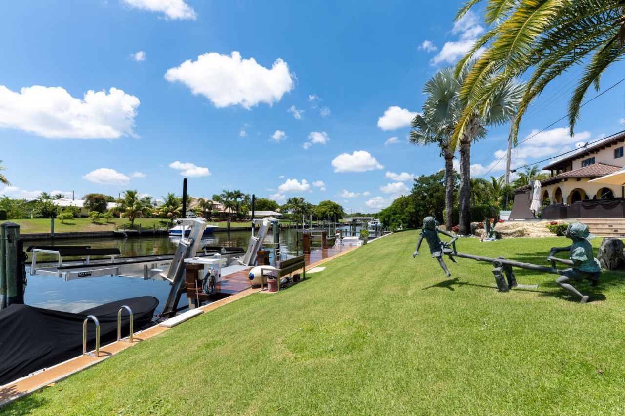 206 Arlington Road, West Palm Beach, FL 33405 Photo