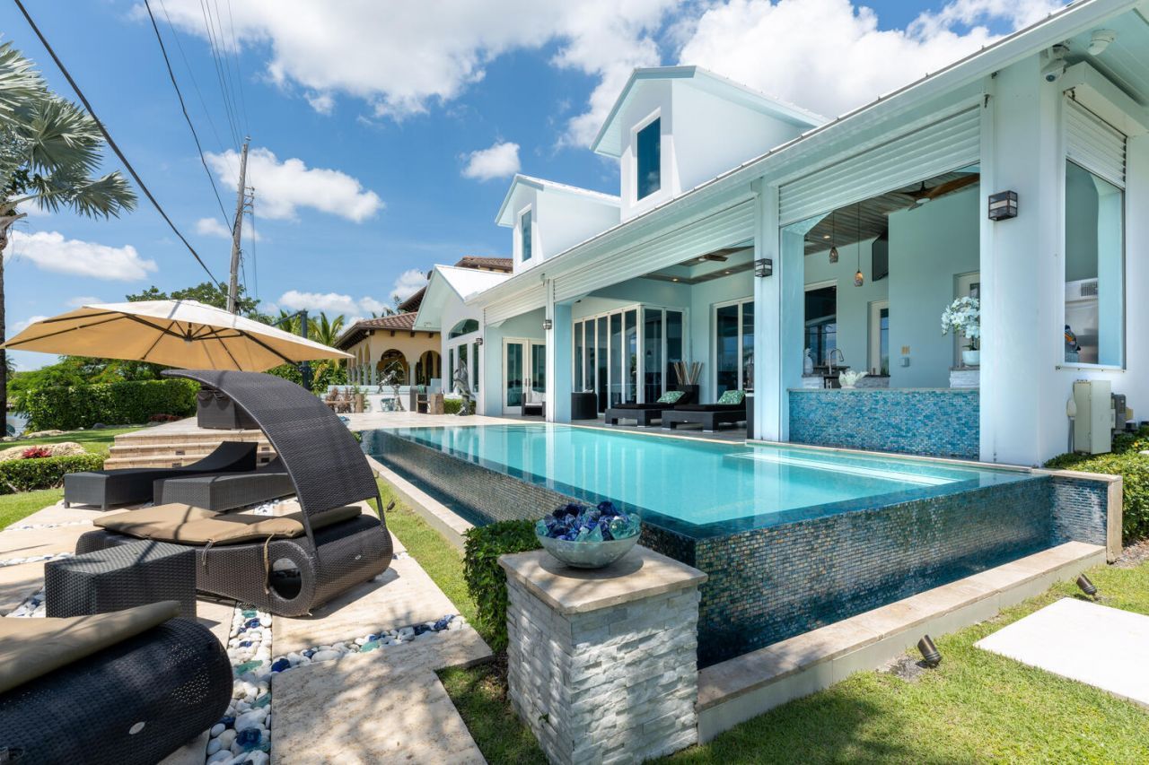206 Arlington Road, West Palm Beach, FL 33405 Photo