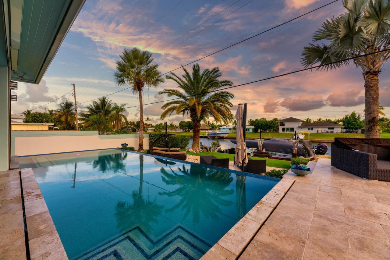206 Arlington Road, West Palm Beach, FL 33405 Photo