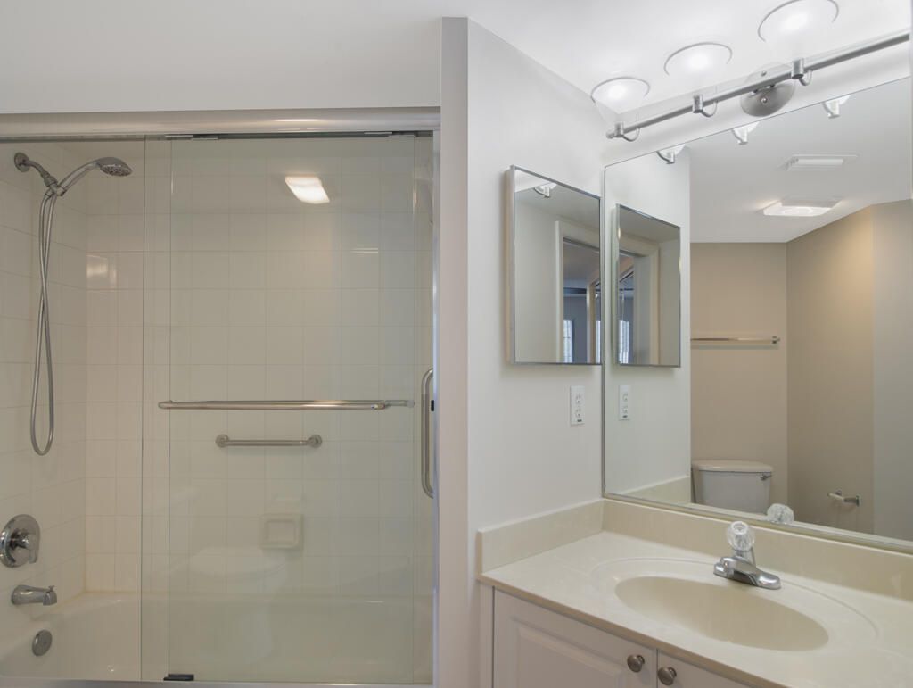 500 Crestwood Court N, Unit 506, Royal Palm Beach, FL 33411 Photo