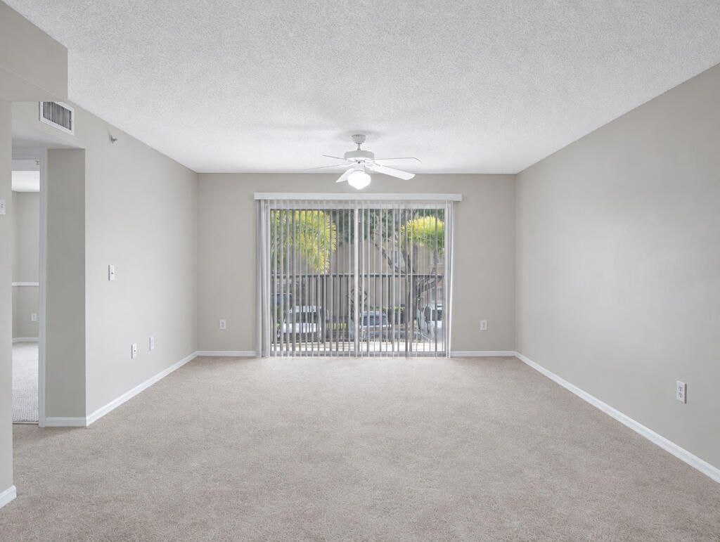500 Crestwood Court N, Unit 506, Royal Palm Beach, FL 33411 Photo