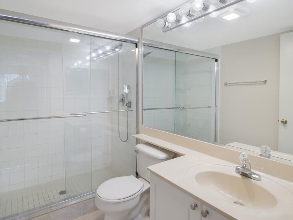 500 Crestwood Court N, Unit 506, Royal Palm Beach, FL 33411 Photo