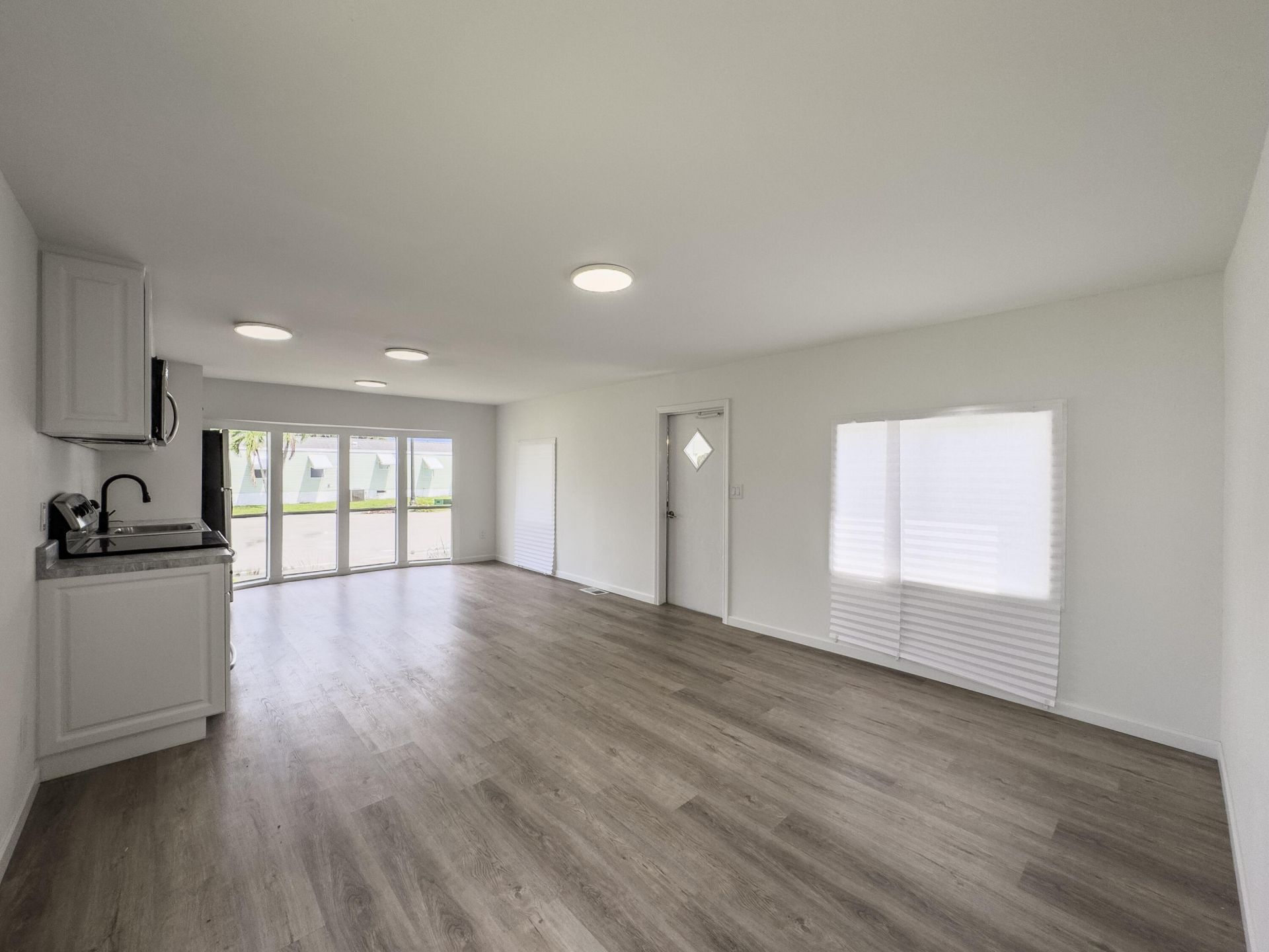 4022 68th Street N, Unit 826, Riviera Beach, FL 33404 Photo