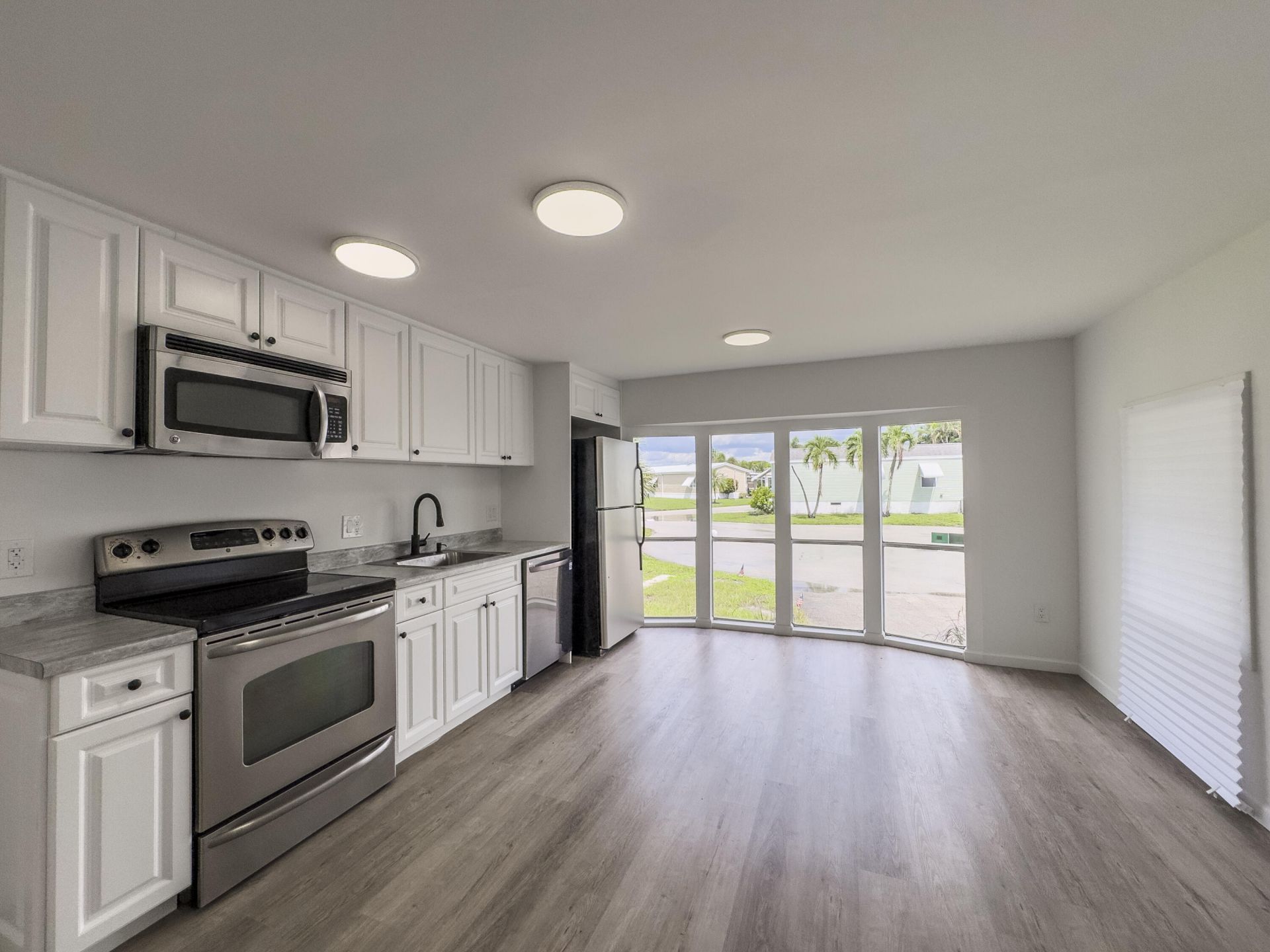 4022 68th Street N, Unit 826, Riviera Beach, FL 33404 Photo