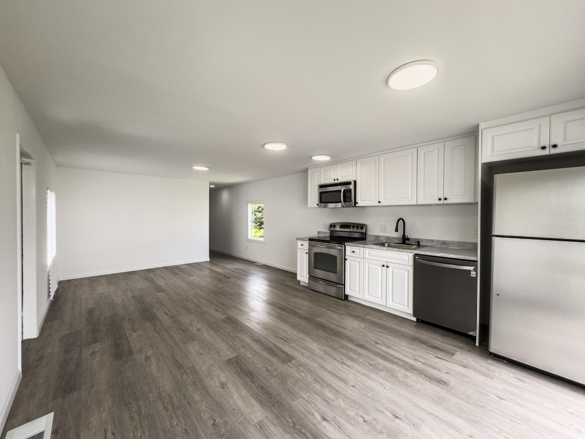 4022 68th Street N, Unit 826, Riviera Beach, FL 33404 Photo