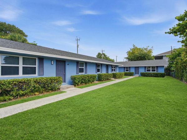 351 Wickline Boulevard, Lantana, FL 33462