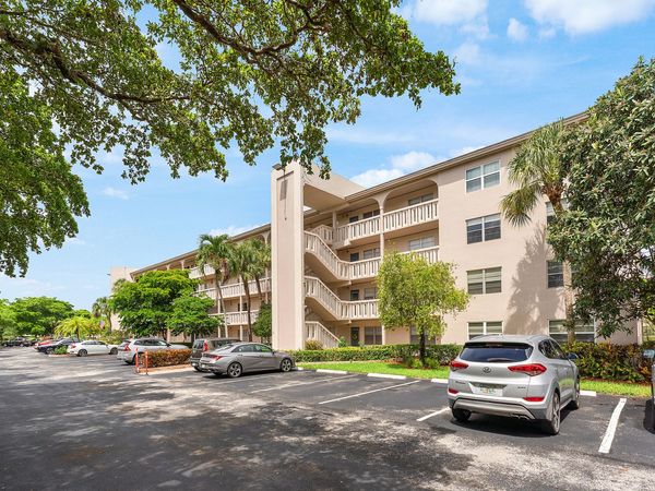 2001 GRANADA Drive, Unit L2, Coconut Creek, FL 33066