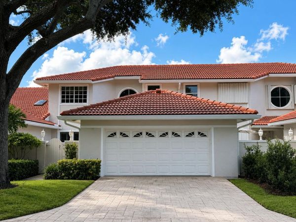 4107 CARRIAGE Drive, Unit K2, Pompano Beach, FL 33069