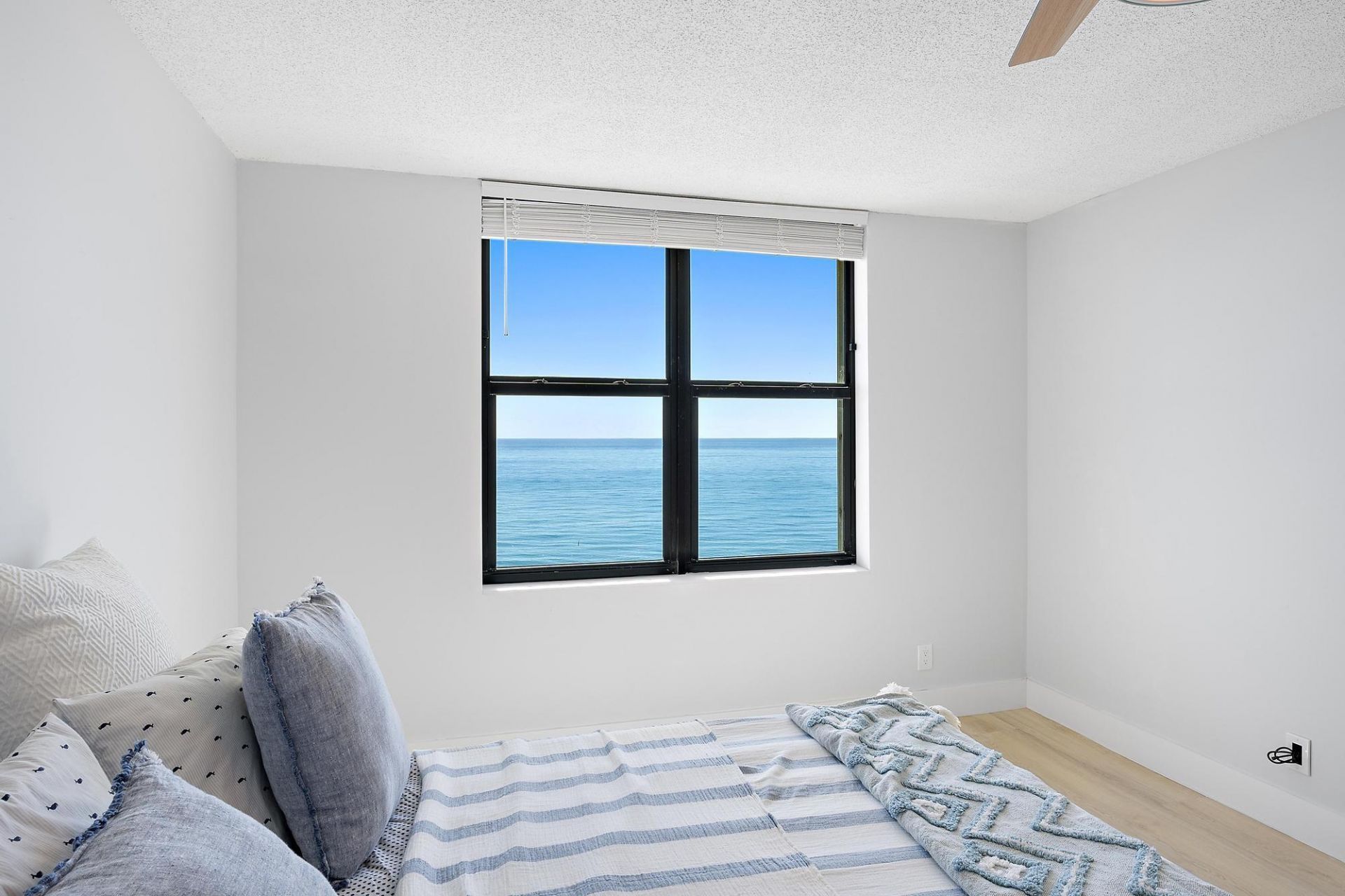 5480 N Ocean Drive, Unit A5B, Singer Island, FL 33404 Photo