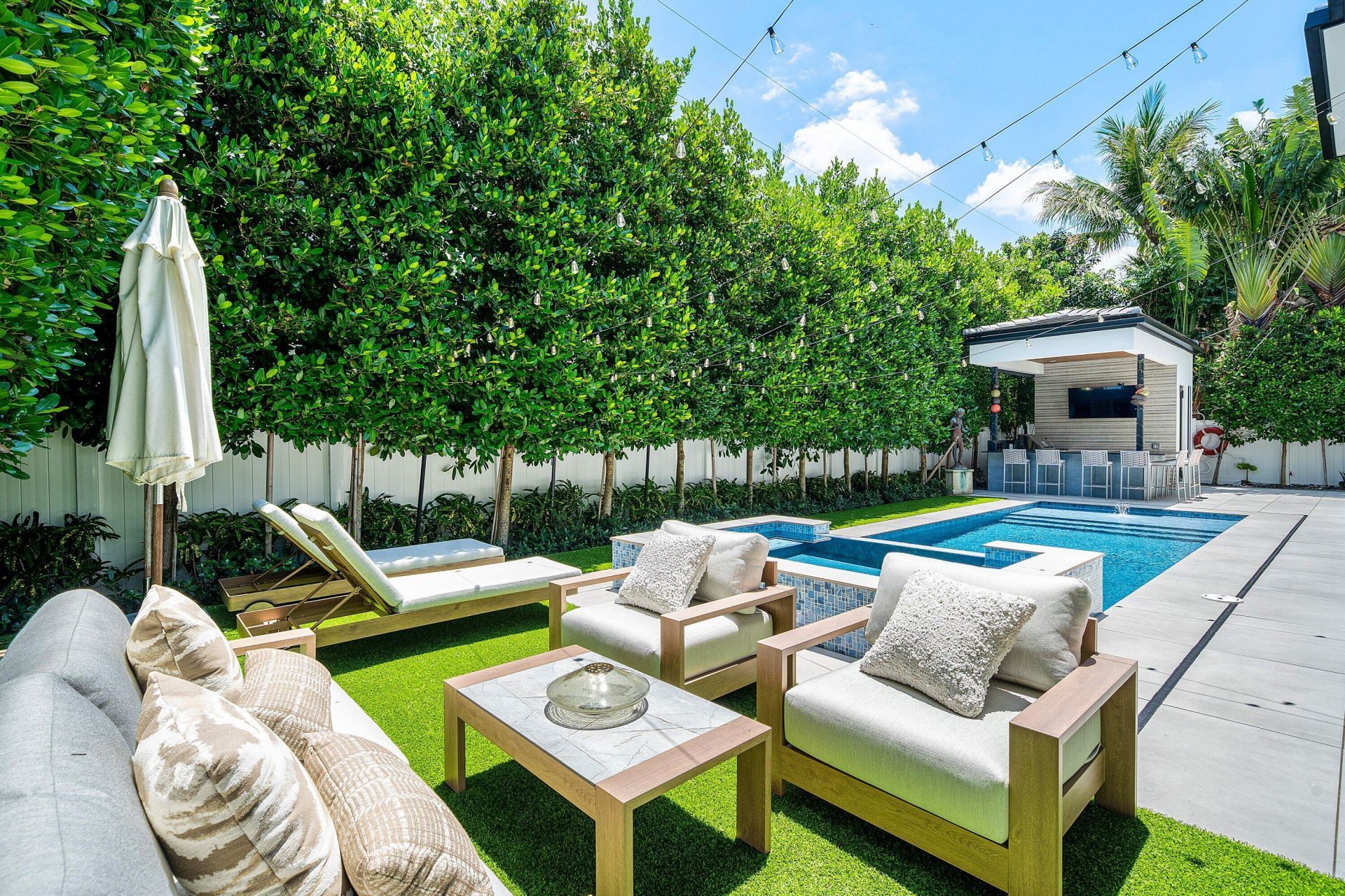 1030 NE 2nd Terrace, Boca Raton, FL 33432 Photo