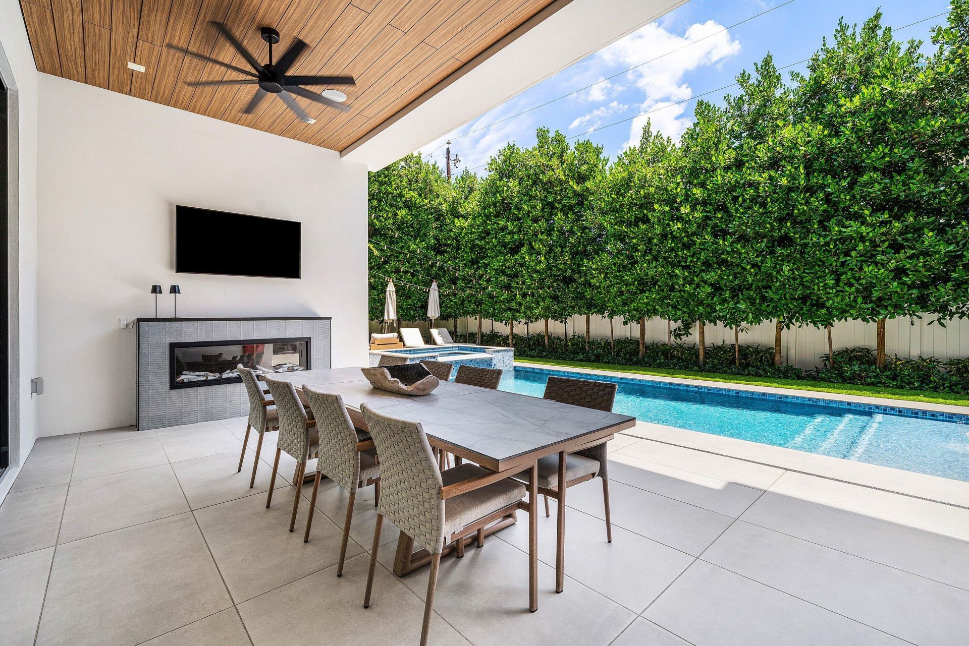 1030 NE 2nd Terrace, Boca Raton, FL 33432 Photo