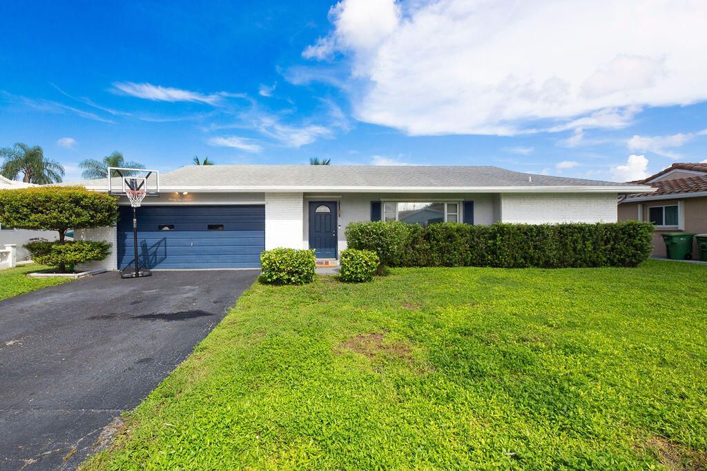 9411 NW 74th Place, Tamarac, FL 33321 Main Photo