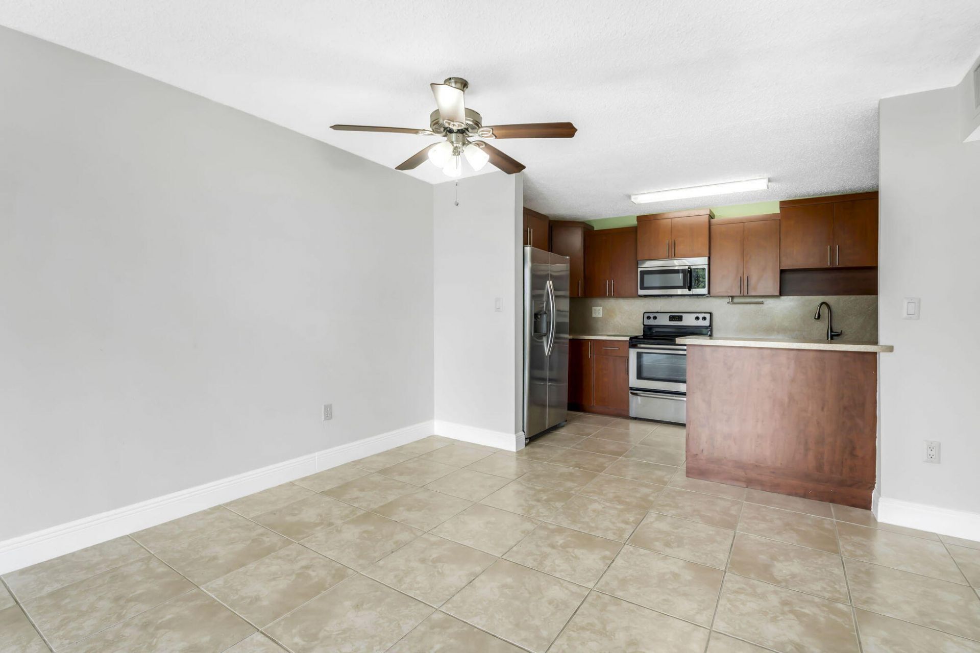 1805 E Sans Souci Boulevard, Unit 434, North Miami, FL 33181 Photo
