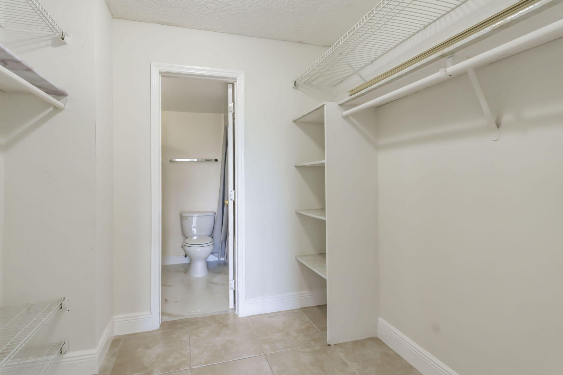 1805 E Sans Souci Boulevard, Unit 434, North Miami, FL 33181 Photo