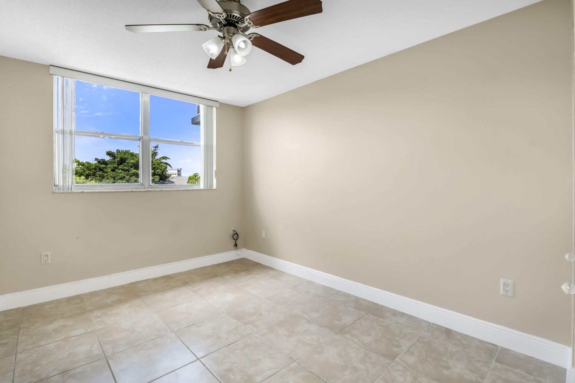 1805 E Sans Souci Boulevard, Unit 434, North Miami, FL 33181 Photo