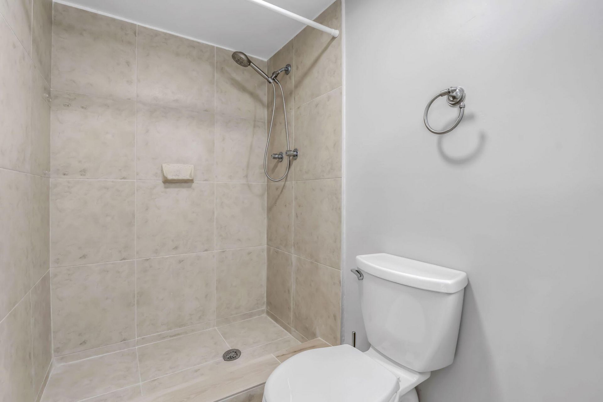 1805 E Sans Souci Boulevard, Unit 434, North Miami, FL 33181 Photo