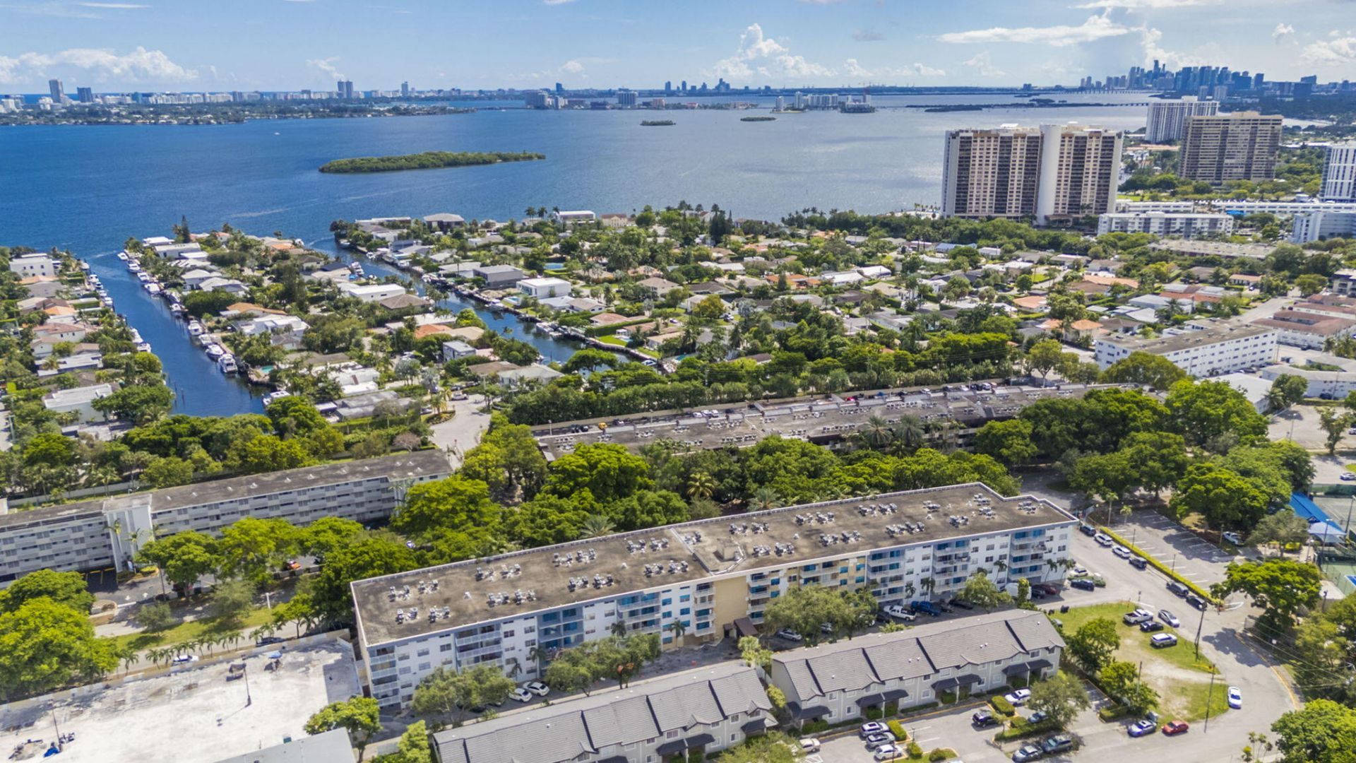 1805 E Sans Souci Boulevard, Unit 434, North Miami, FL 33181 Photo