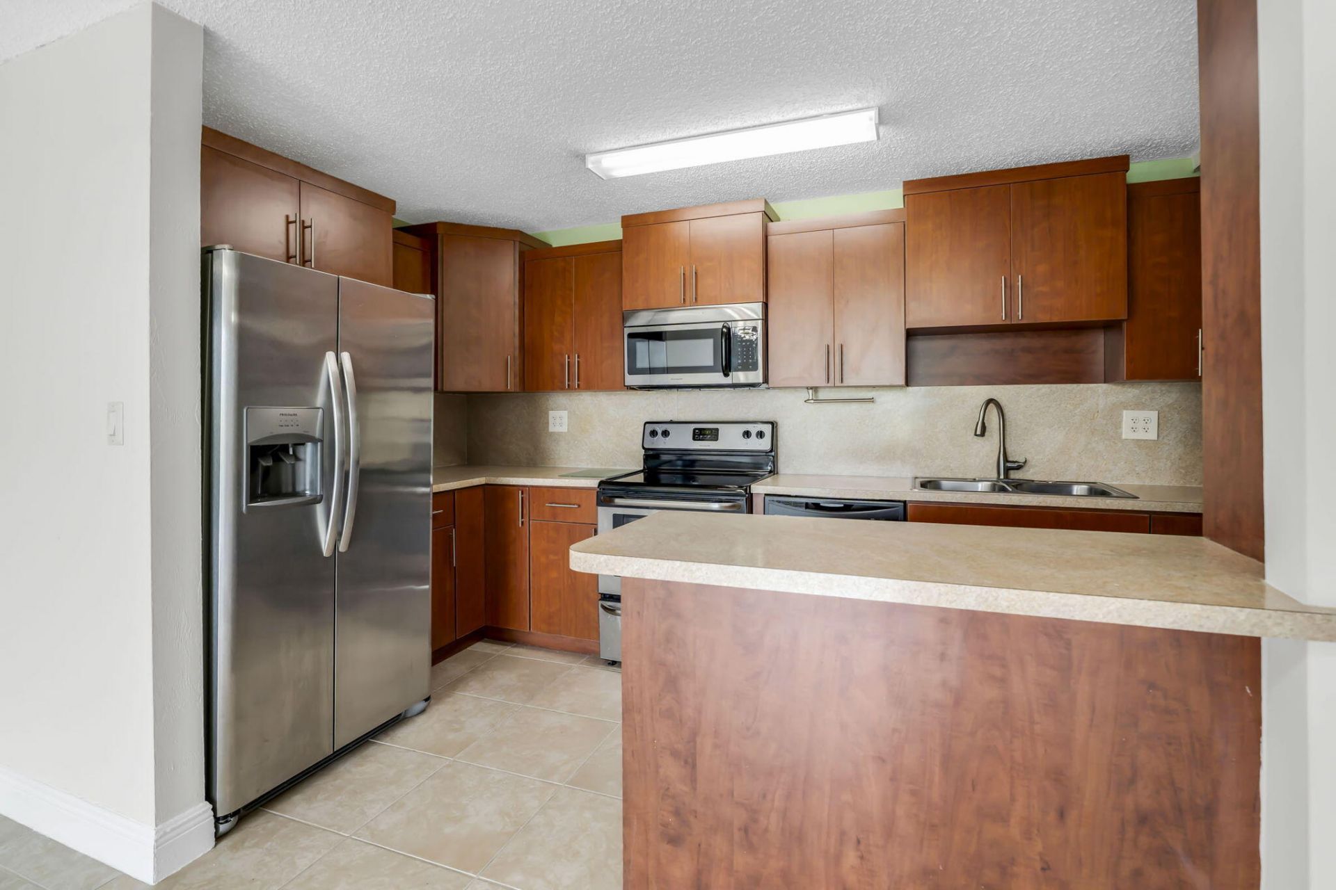 1805 E Sans Souci Boulevard, Unit 434, North Miami, FL 33181 Photo