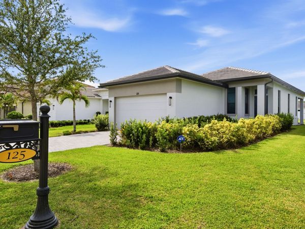 125 SE STRADA CERVARO, Port St. Lucie, FL 34952