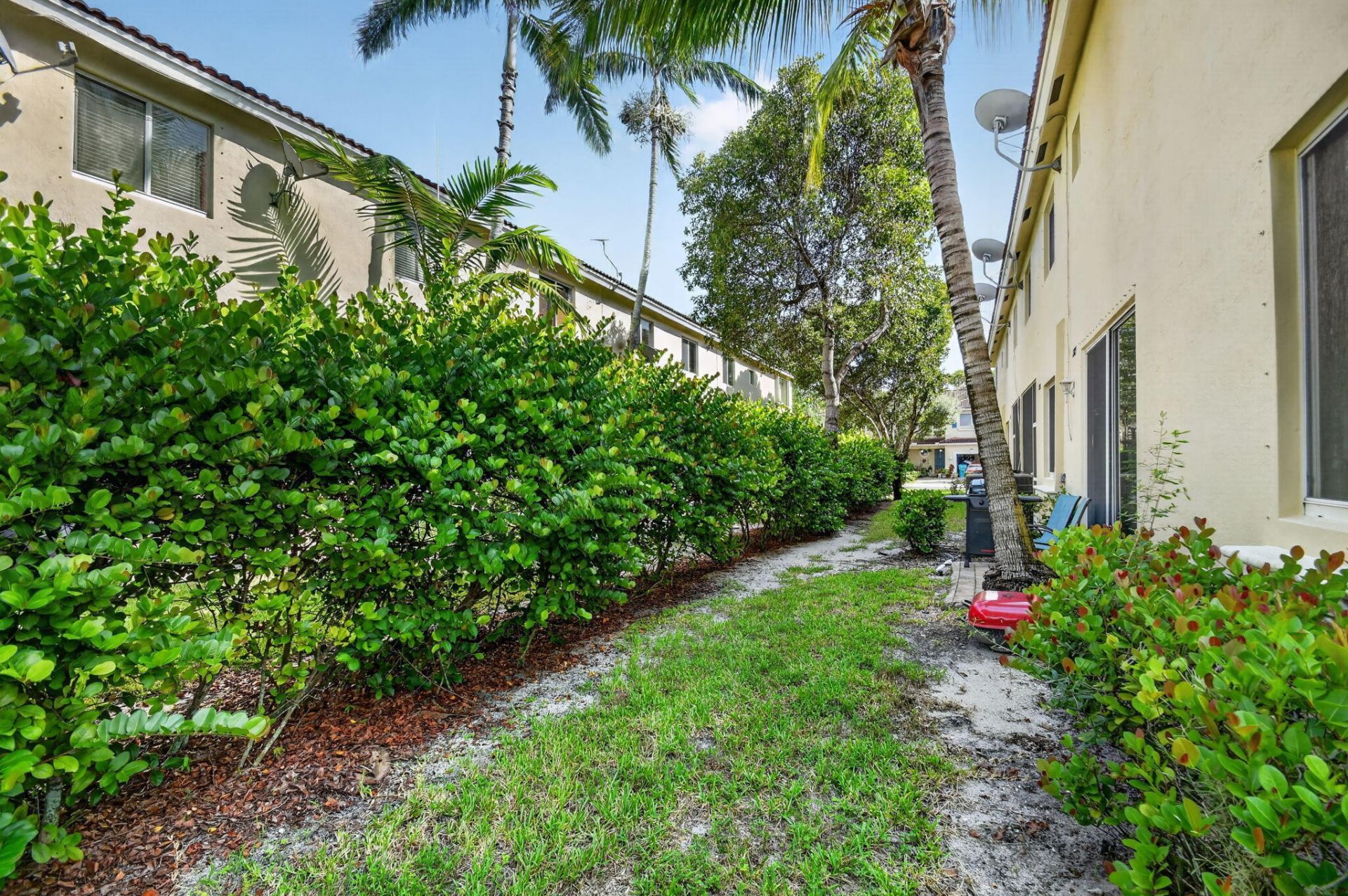 2785 S Evergreen Circle, Boynton Beach, FL 33426 Photo