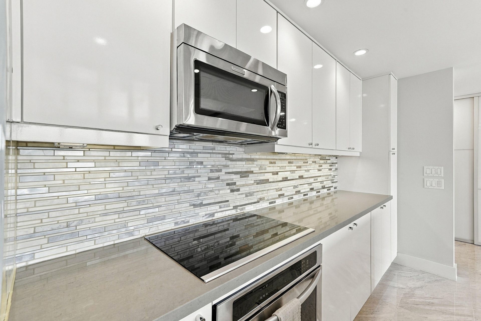 3300 NE 36th Street, Unit 1105, Fort Lauderdale, FL 33308 Photo