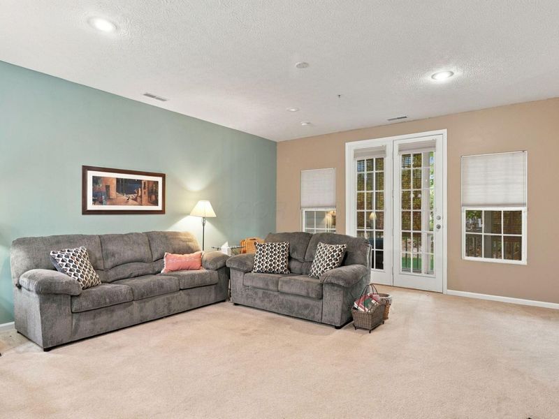 6096 Sowerby Lane, Westerville, OH 43081 Photo 9